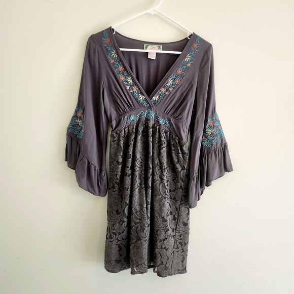 Flying Tomato Dresses & Skirts - Boho Flying Tomato Grey Embroidered V-Neck Bell Sleeve  Lace Dress